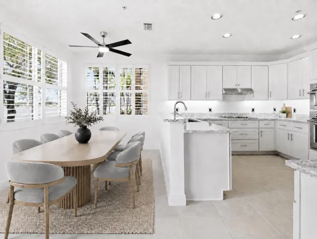 Virtually staged dining