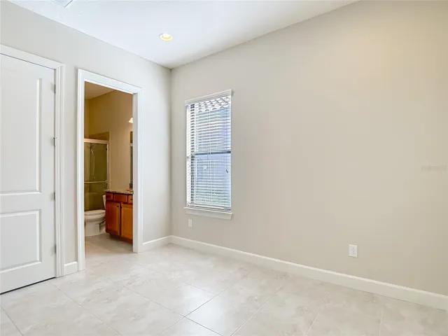Bedroom3 w/ensuite full bath