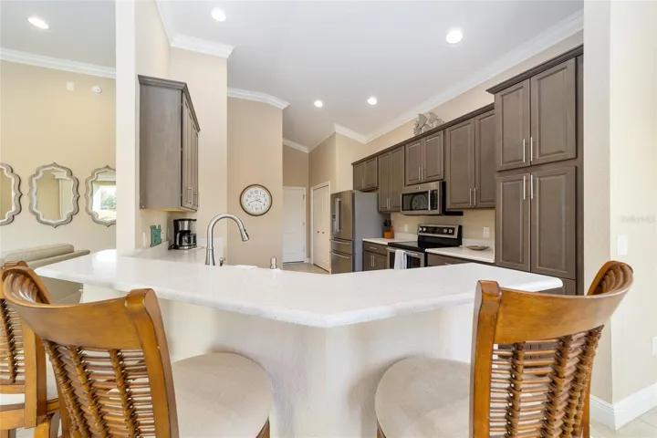 Kitchen in neutral colors