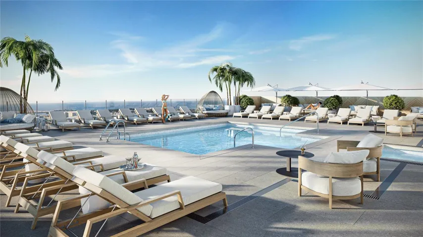 Rooftop Sky Pool