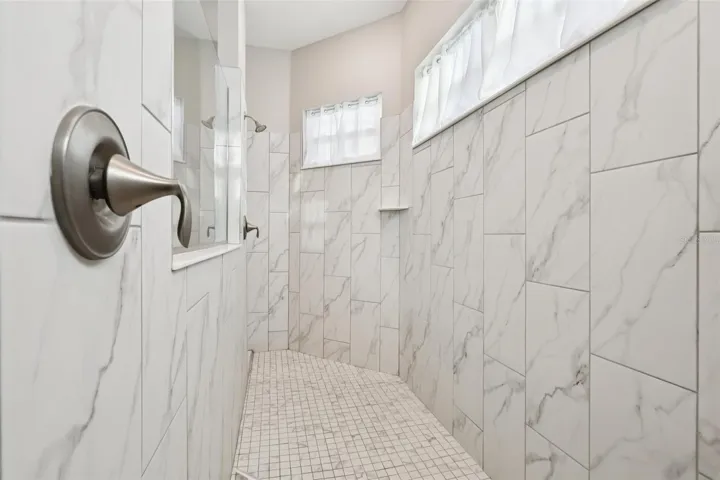 Primary Ensuite Bath