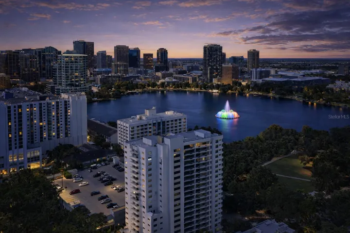 2 Bedoom 2 bath condo with beautiful city and water views