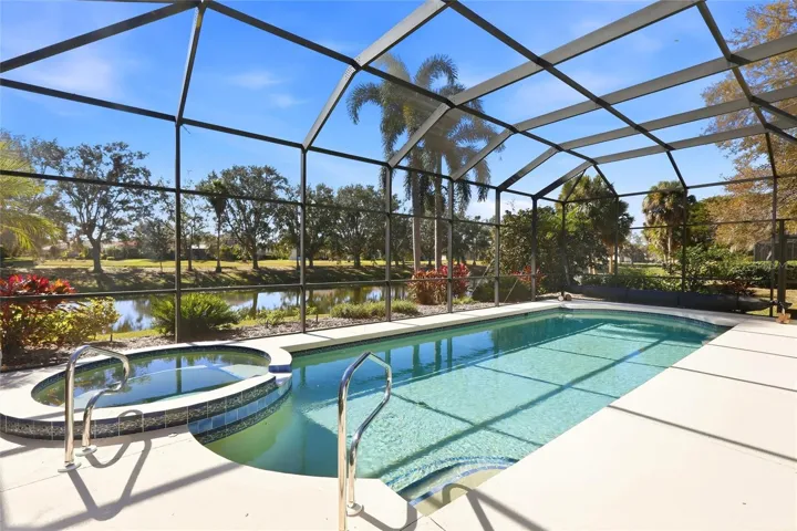 Pool Size 14'x39'
