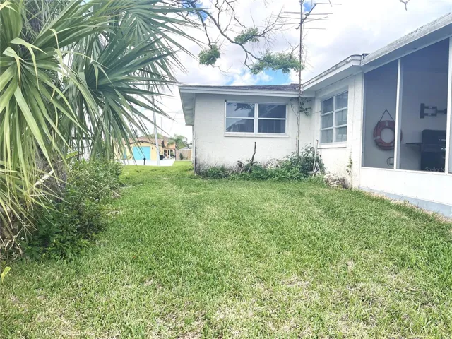 side yard