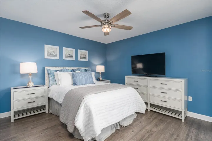 Guest Bedroom, Queen Sized Bed