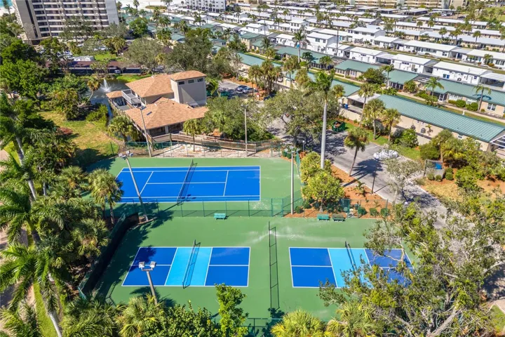 Pickle ball and tennis courts