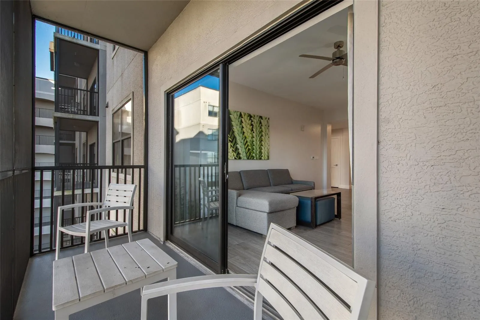 Screened balcony