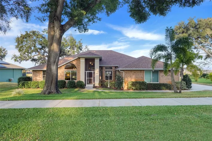 WELCOME HOME to 8850 SPYGLASS LOOP
