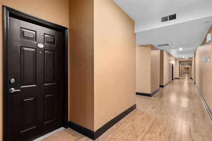 Top floor! Unit 511