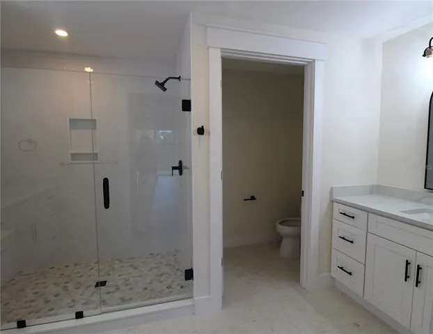 Primary En Suite Bathroom