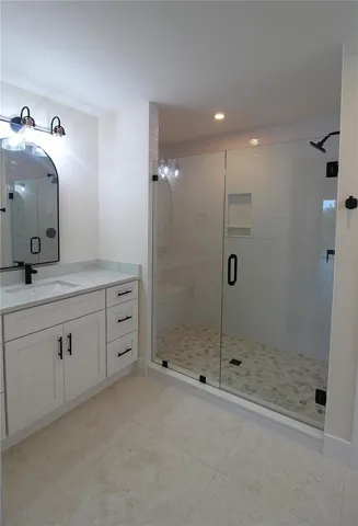 Primary En Suite Bathroom