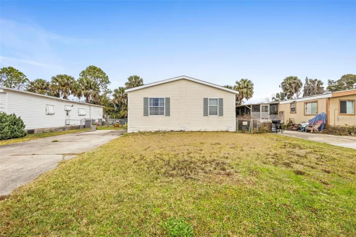 3/2 Meadowlea on the River Home with LOW HOA