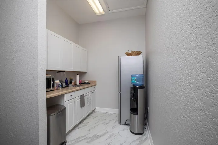 “virtually staged” Break -room