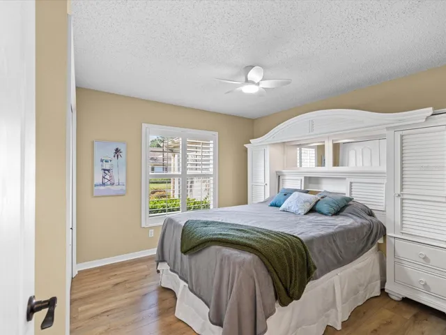 Guest bedroom
