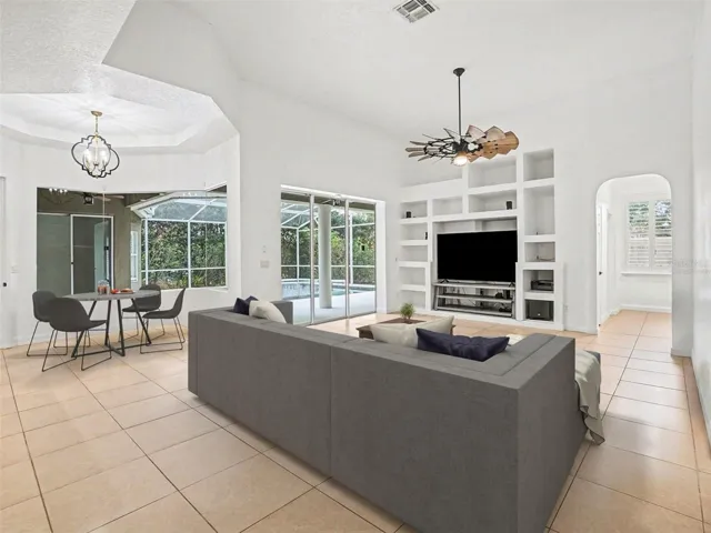 Virtually Staged-Family/Great Room/Brkst Nook