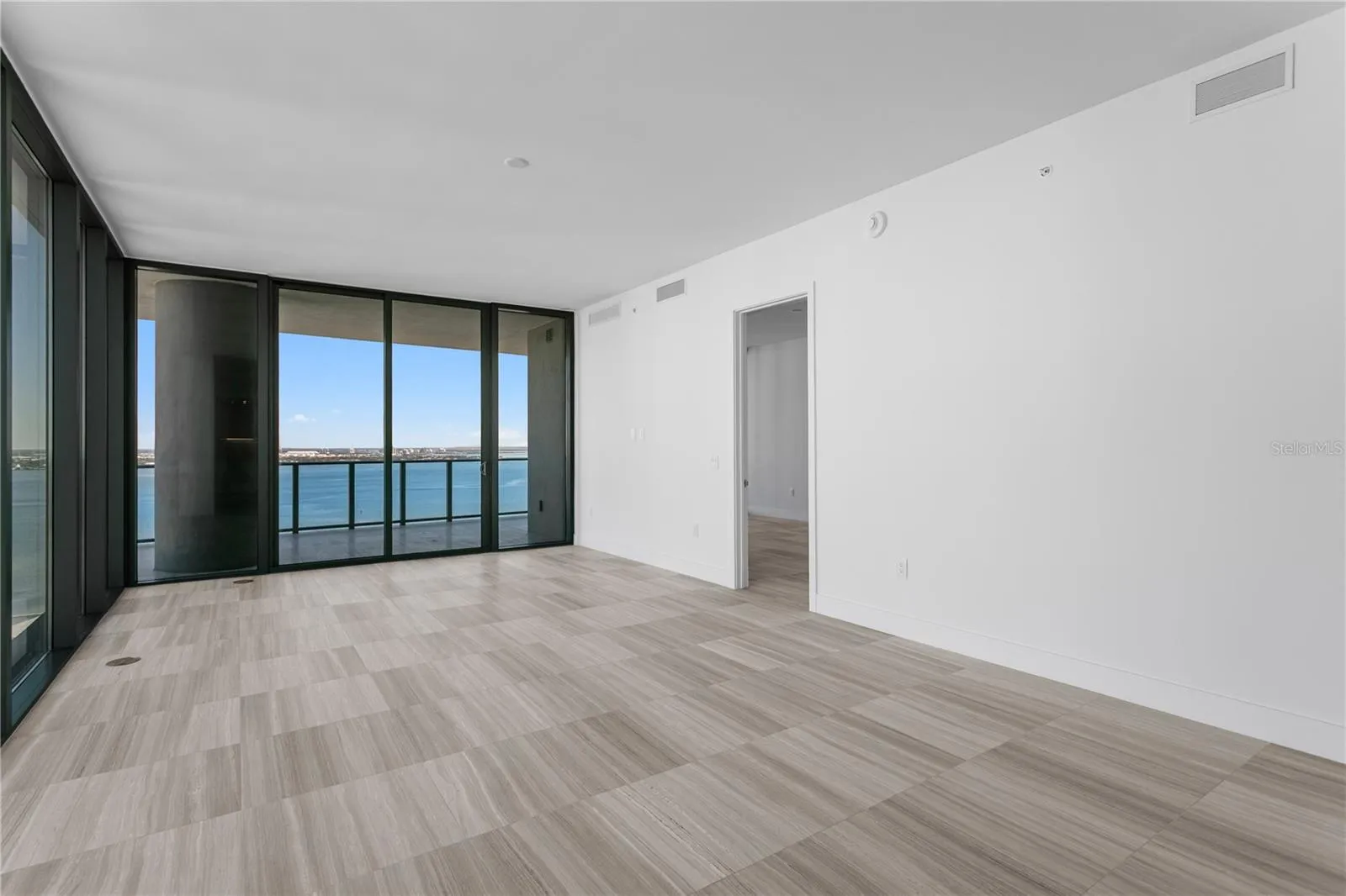 Generous 10’0” high ceilings