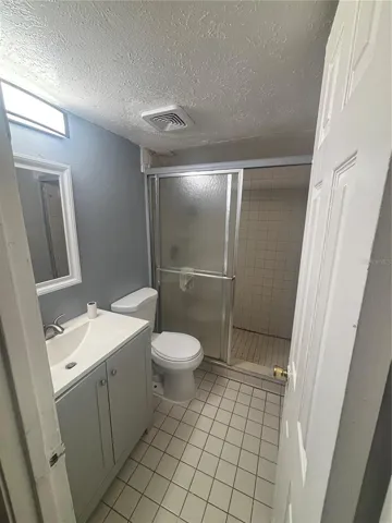 1st Floor Bathroom