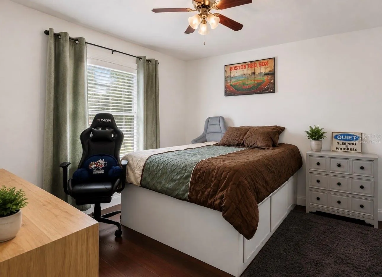 DOWNSTAIRS BEDROOM VIRTUALLY STAGED