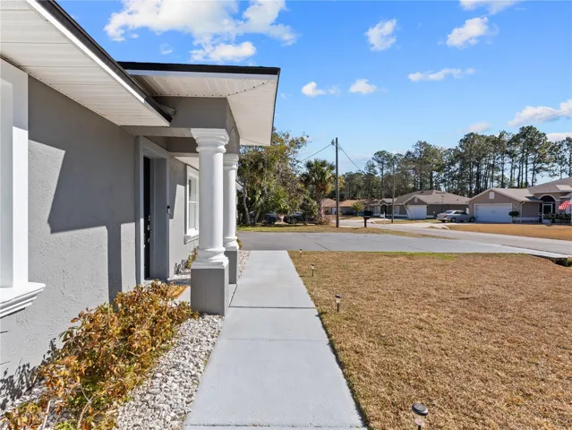 FRONT WALKWAY