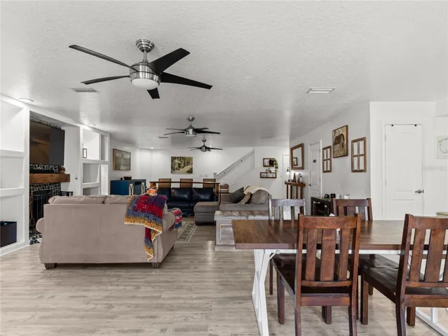 OPEN FLOORPLAN