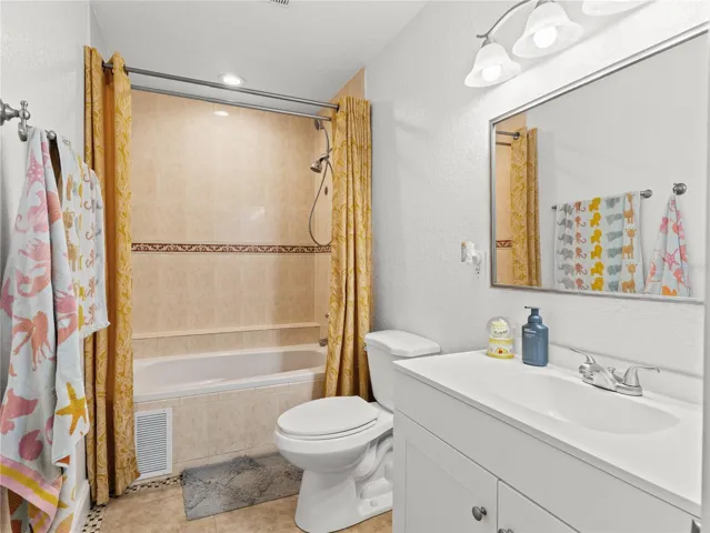 BATHROOM #3 JACUZZI TUB