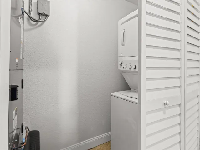 UPSTAIRS LAUNDRY ROOM