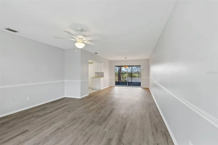 living/dining room combo