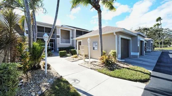 9601 Castle Pt. #815