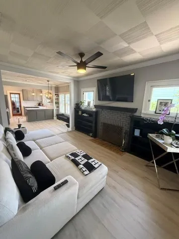 New Floors / living
