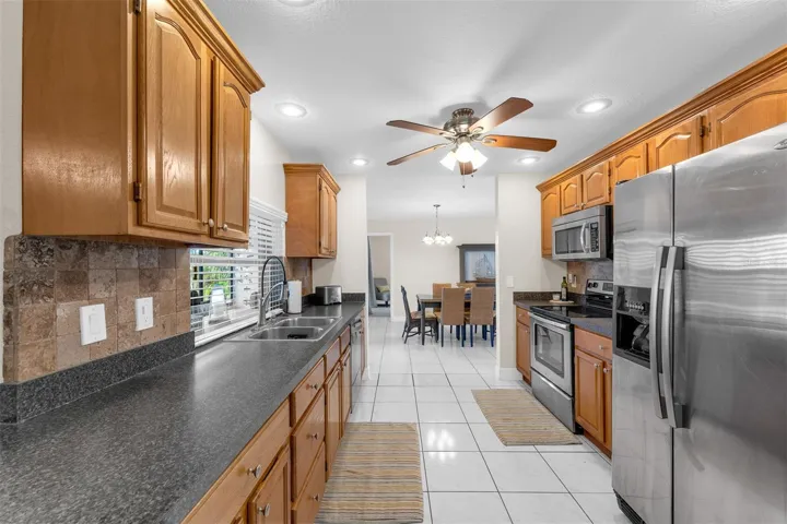 Kitchen 9'10