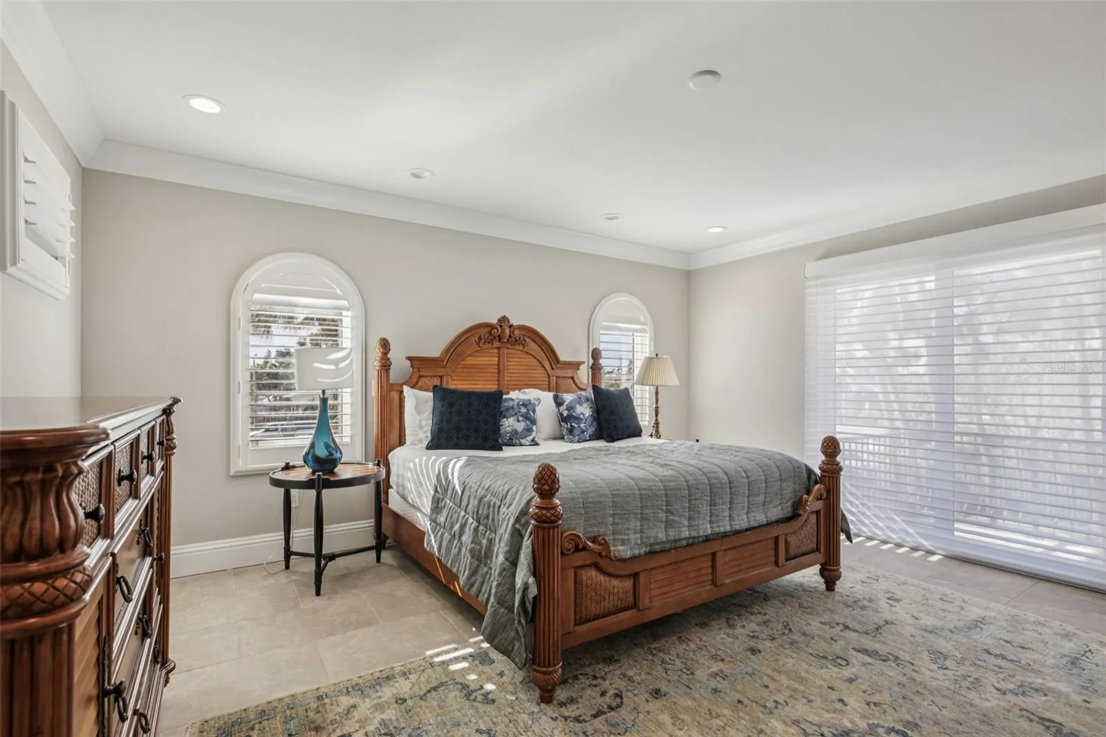 Guest bedroom upstairs