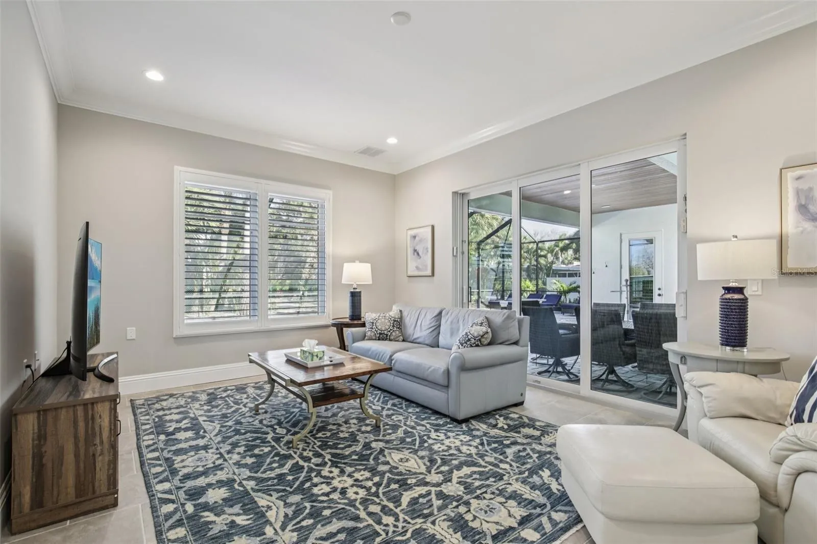 Guest bedroom with sitting area
