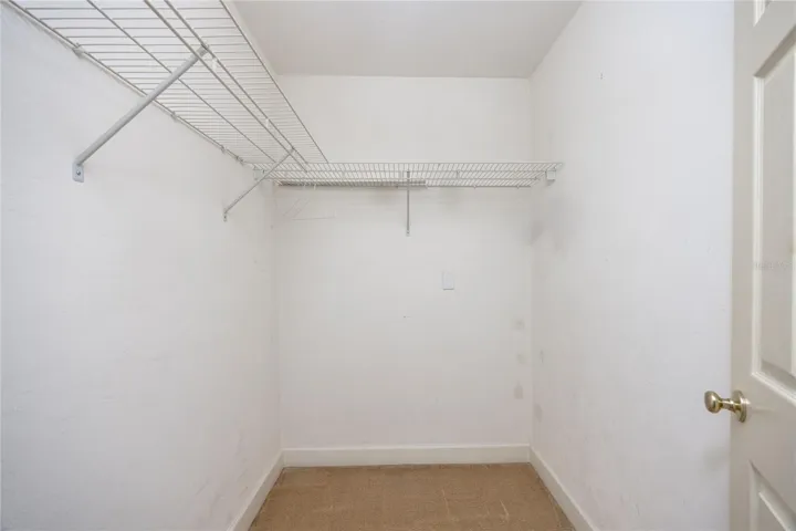 Walk-in Closet