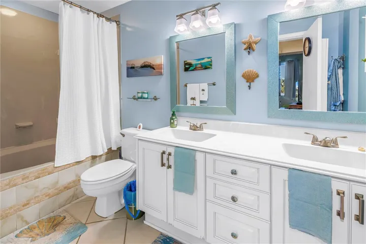 Primary Bath with Garden Tub