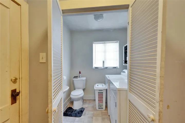 Landry Room