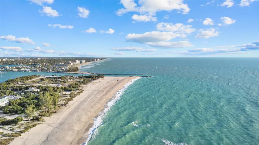 Nokomis Beach looking South