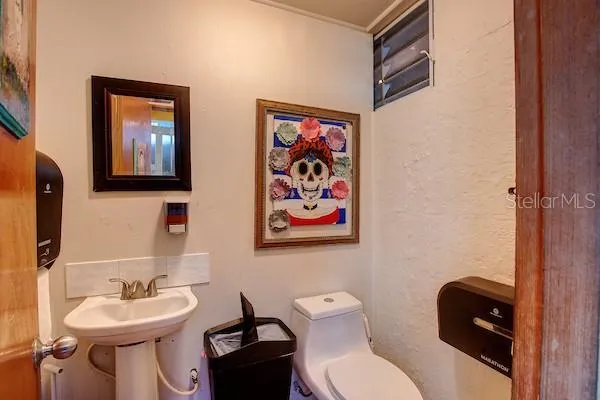 Restaurant Patron Bathroom