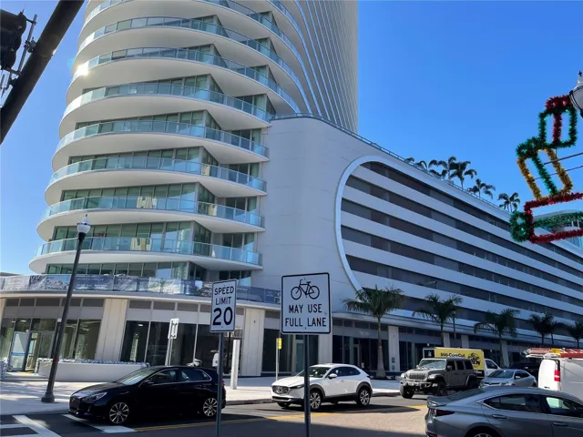 Residences at 400 Central