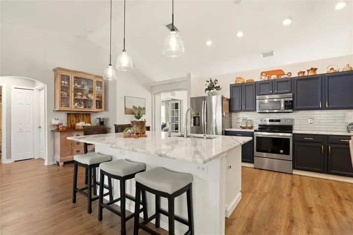 Kitchen with included Coffee Bar
