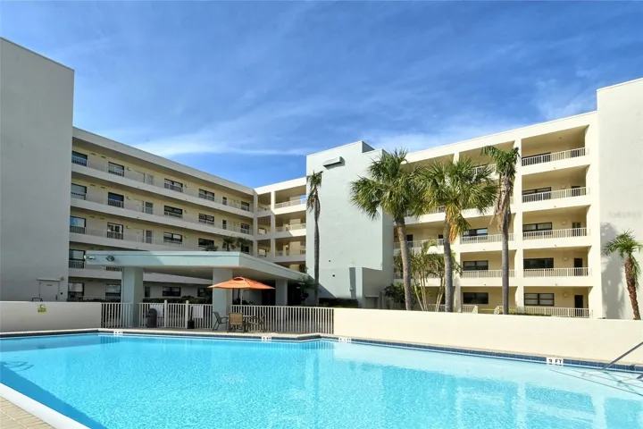 Building "F" Pool & Common Area