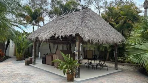 Of course there is a Tiki Hut