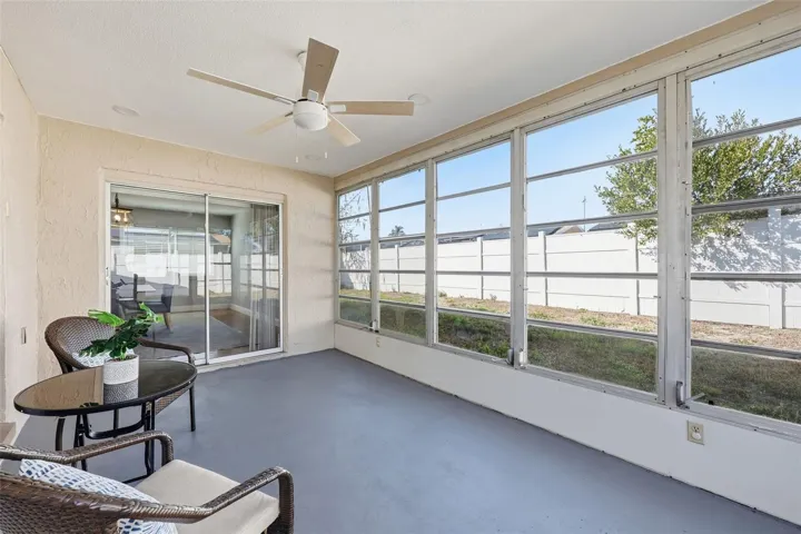 BEAUTIFUL SET-UP FOR A MORNING COFFEE