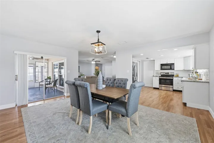 DINING ROOM/KITCHEN COMBO