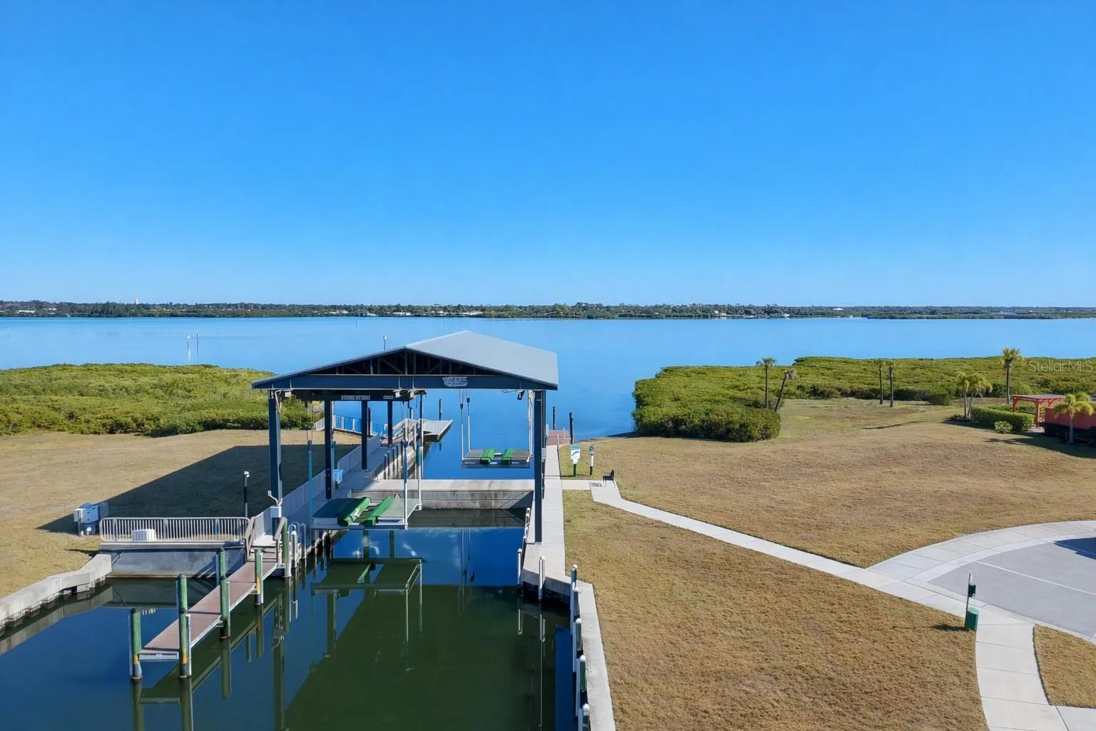 Tidewater Preserve Boat Lift