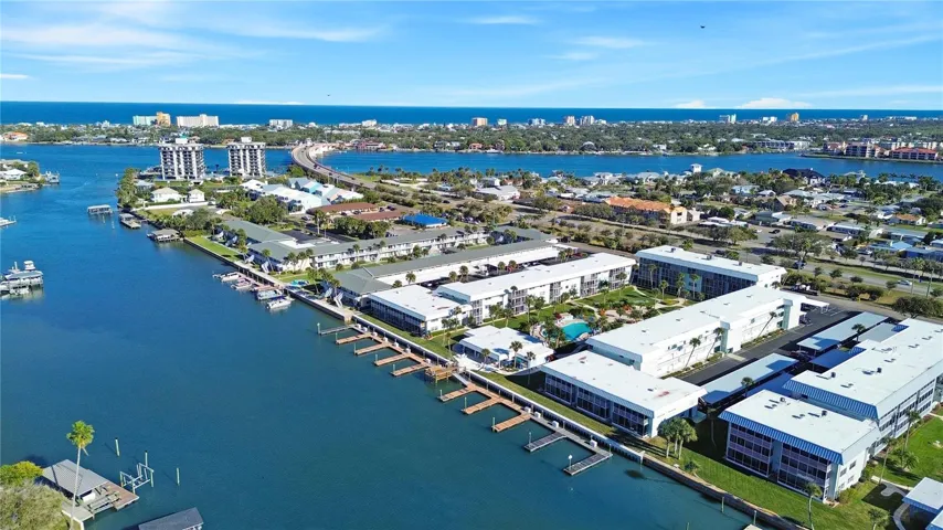 Amazing Beachside and Waterfront Location