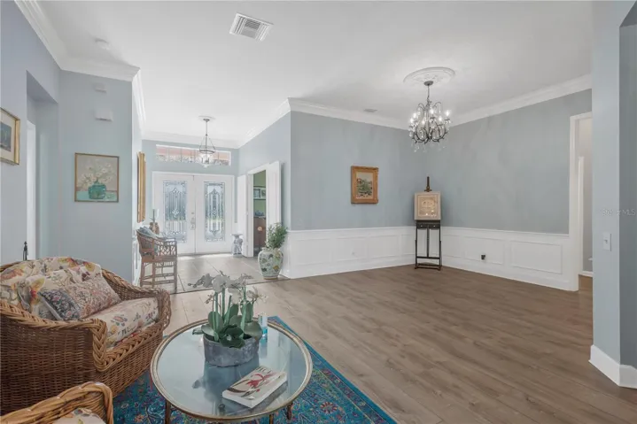 Dining Room area (no table in picture)