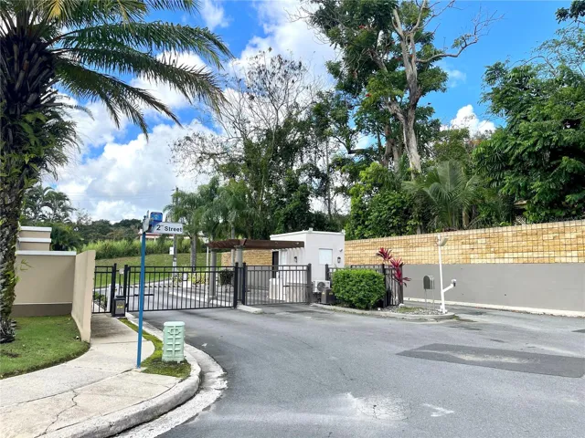 COMMUNITY 24 HOUR GUARDED CONTROLLED ACCESS