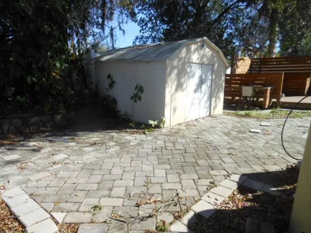 shed