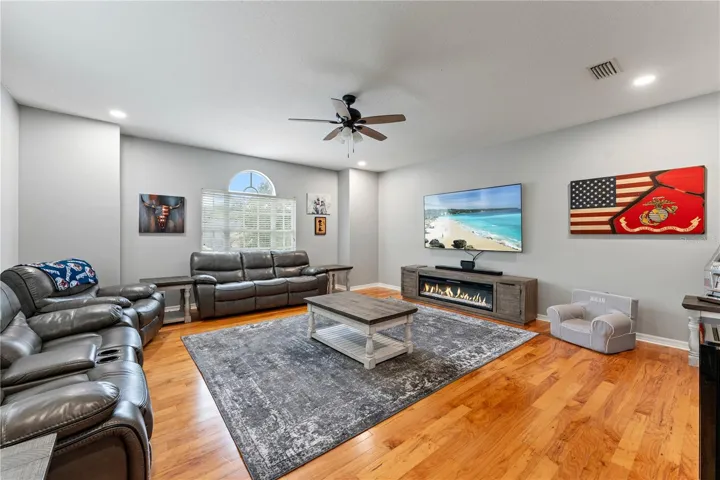 Enormous Bonus Room