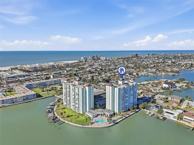 Beachside community of Three Palms Pointe.
